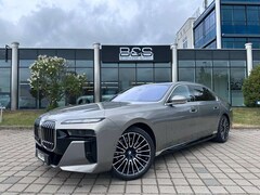 Bild des Angebotes BMW 740 d xDrive M Sport FondEnt,Aut.Tür,Sky,B&W,Exe