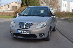 Bild des Angebotes Lancia Ypsilon 1.4 16V Platino