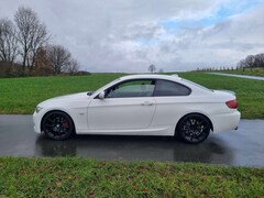 Bild des Angebotes BMW 330 3er Coupe 330i Coupe M-Sport, 19 Zoll, Alpinweiss