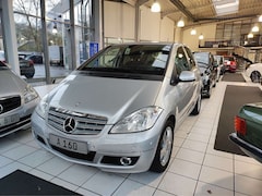 Bild des Angebotes Mercedes-Benz A 160 AVANTGARDE PTS TEILLEDER SHZ ALU