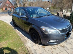 Bild des Angebotes Kia Ceed / cee'd 1.6 CVVT Vision