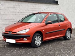 Bild des Angebotes Peugeot 206 1.4 TÜV 10/26*ALLWETTER*KLIMA*EL. FENST*USB/AUX