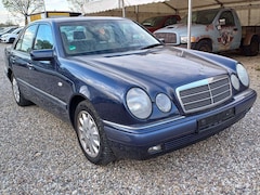 Bild des Angebotes Mercedes-Benz E 240 Elegance
