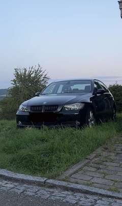 Bild des Angebotes BMW 320 320i