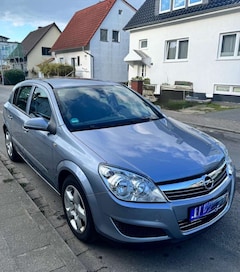 Bild des Angebotes Opel Astra 5p 1.6i 16v Club 103cv