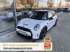 Bild des Angebotes MINI Cooper S 5-trg Classic Trim 17" Navi Kamera PDC