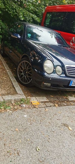 Mercedes-Benz CLK 200 Coupe Kompressor Avantgarde