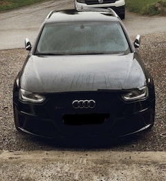 Bild des Angebotes Audi RS4 Avant 4,2 FSI quattro S-tronic