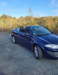 Bild des Angebotes Renault Megane 2.0 Coupe-Cabriolet Aut. Privilege