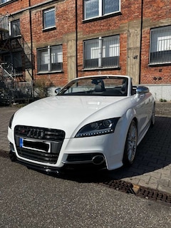 Audi TTS Roadster S tronic