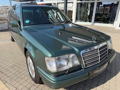 Bild des Angebotes Mercedes-Benz E 280 1.Hand ,LEDER, KLIMA,SCHIEBEDACH, uvm.
