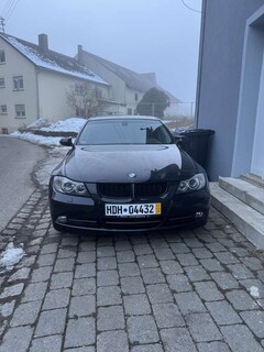 Bild des Angebotes BMW 330 330i