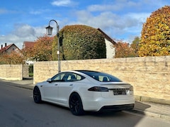 Bild des Angebotes Tesla Model S Plaid PD2023=HW4+Upgrade-Bremse*Yoke*21"Arachn*AHK