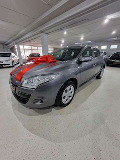 Bild des Angebotes Renault Megane III Lim. 5-trg.-1 Hand - Garantie*