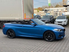 Bild des Angebotes BMW 220 i M Sport Auto. Garantie*Navi *AHK*Alcantara