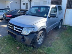 Bild des Angebotes Mitsubishi Pajero 3.2 DI-D Inform (3-trg.)