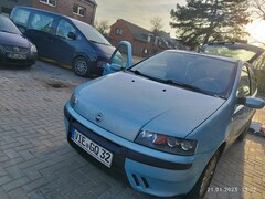 Bild des Angebotes Fiat Punto 1.2 16V HLX