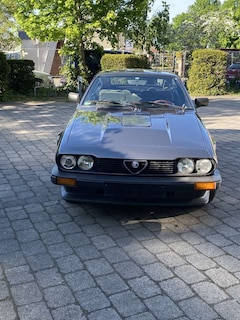 Alfa Romeo GTV V6 *** 1. Hand *** 3 Liter