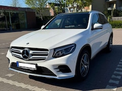 Bild des Angebotes Mercedes-Benz GLC 250 d 4Matic 9G TRONIC AMG LiNE LED PANO ELHK AMBI AHK