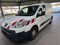Bild des Angebotes Peugeot Partner 1.6i L1 AHK 1.Hand Tüv 05/2026