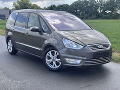 Bild des Angebotes Ford Galaxy 2.0 aut. Titanium Pano Xenon Leder 7 Sitz