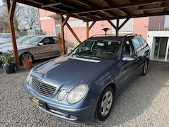 Bild des Angebotes Mercedes-Benz E 320 E 320 T CDI (211.222)Avantgarde