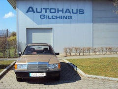Bild des Angebotes Mercedes-Benz 190 E orig. 98000 km 3.Hand Scheckheft rostfrei