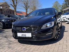 Bild des Angebotes Volvo V60 Kombi Linje Svart*SHZ*AHK*KLIMA*NAVI*BT*USB*