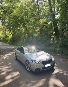 Bild des Angebotes BMW 550 BMW 550i M-Paket 360 ° Kamera Vollausstattung