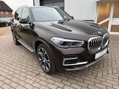 Bild des Angebotes BMW X5 xDrive 40 d xLine, Navi, 360°, Leder, Pano, HUD
