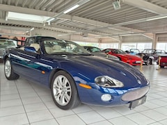 Bild des Angebotes Jaguar XKR Cabrio/Facelift/Traum Farbgebung+Bestzustand
