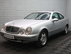 Bild des Angebotes Mercedes-Benz CLK 220 Automatik PDC Klimaautomatik SHZ 8-fach