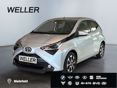 Bild des Angebotes Toyota Aygo x-play Team D *Kamera*CarPlay*DAB*PDC hi*TRC*