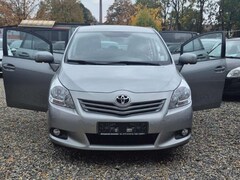 Bild des Angebotes Toyota Verso Verso Diesel 2.0 D-4D