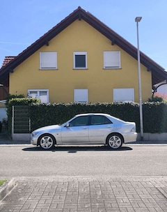 Bild des Angebotes Lexus IS 200 Limited 1Hand Rentnerfahrzeug geb.1935 Wie Neu!!!