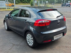 Bild des Angebotes Kia Rio 1.4 FIFA World Cup*5-TÜRIG*SHZ*PDC*AC*STADT*