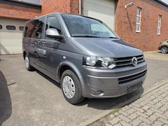 Bild des Angebotes VW T5 Caravelle Comfortline 2.0 TDI DSG 1.Hand *Rollstuhllift*