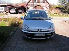 Bild des Angebotes Peugeot 807 135 Esplanade