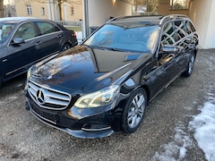 Bild des Angebotes Mercedes-Benz E 220 CDI BT Avantg+Klimaaut/COMAND/ILS/GSD/Park Ass+