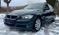 Bild des Angebotes BMW 318 i *AHK* Automatik *TÜV 12/26* JBL-Sound*LESEN