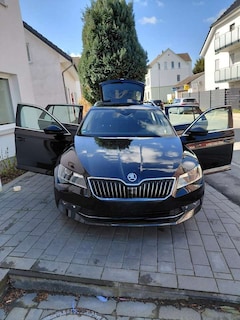 Bild des Angebotes Skoda Superb Skoda Superb Scheckheftgepflegt & 8-fach bereift