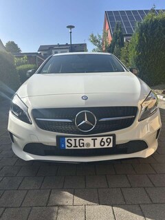 Bild des Angebotes Mercedes-Benz A 160 7G-DCT SCORE Night Paket