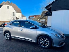 Bild des Angebotes Honda Civic 1.8 i-VTEC Sport