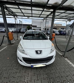 Bild des Angebotes Peugeot 207 CC 120 VTi Allure