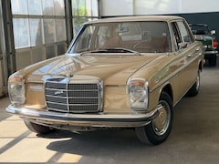 Bild des Angebotes Mercedes-Benz 200 Diesel / 8