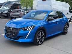 Bild des Angebotes Peugeot e-208 GT+FULL LED+PDC v&h+KAM+NAV+LM17"+Keyless+