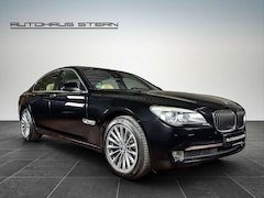 Bild des Angebotes BMW 750 750i xDrive*Alcantara*Head Up*Sitzbelüftung*TOP