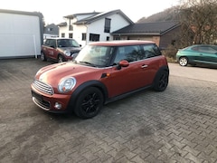 Bild des Angebotes MINI One One 1.6 LEDER SHZ PDC MFL PANO