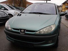 Bild des Angebotes Peugeot 206 206 ,1.6 Automatik,Scheckheft,TÜV NEU