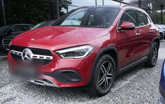 Bild des Angebotes Mercedes-Benz GLA 180 d PROGRESSIVE PANO LED KEYLESS MULTIBEAM